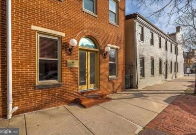 Image of Naples (Florida) executive office centre