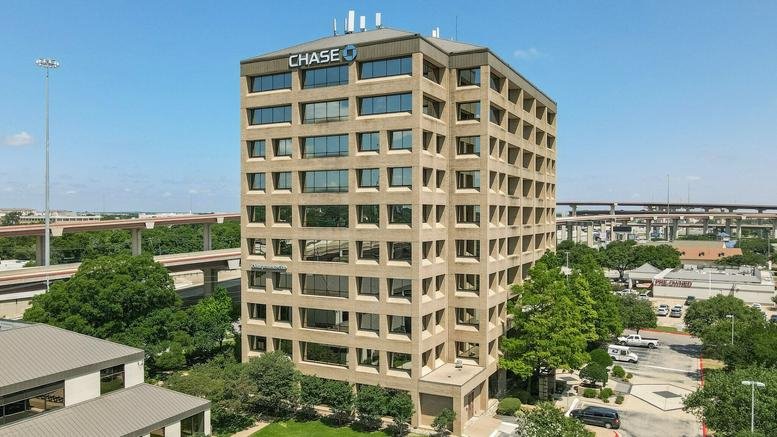 Exterior view of the multi-story office building at 13809 Research Boulevard Suite 500.