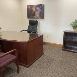 Office suites in central Green Bay