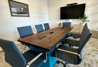 Exterior view of 2100 Westshore Drive