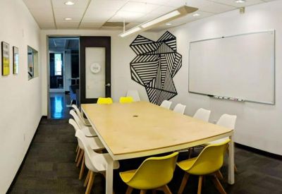 221 East Indianola Avenue