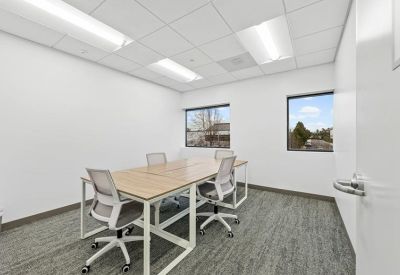 Executive office centre to let in Torrance