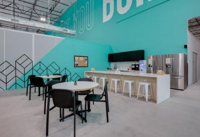 Offices at 910 West Carver Road