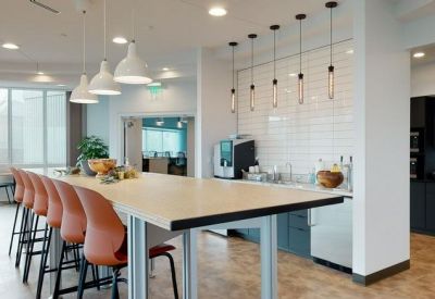 Exterior view of 10 Burton Hills Boulevard, Floor 4