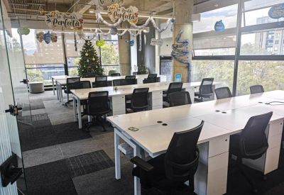 15-78, Calle 92, Rincón del Chico serviced offices