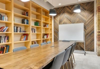 Serviced offices in central Toronto