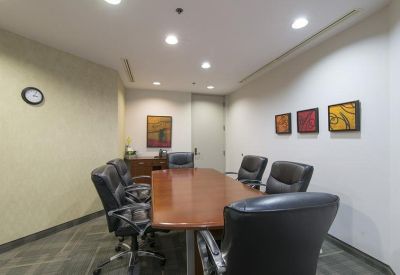 Exterior image of 440 Laurier Avenue West, 2nd Floor