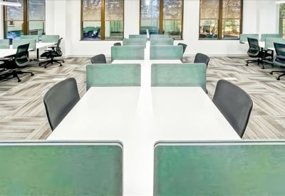 Office suite to let in Leesburg