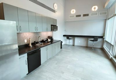 Executive suite to hire in Lanham