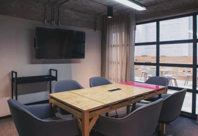 Exterior view of 9, Avenida de la República, Tabacalera