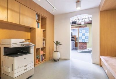 Offices at Calle 79B, No. 5-81