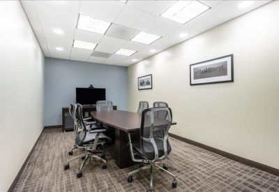 10 South Riverside Plaza, Suite 875 office accomodations