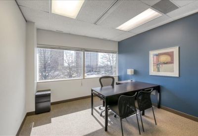 Office suites in central Troy
