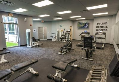 Executive office centres in central Melville (NY)