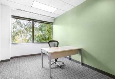 Office suites in central Berwyn