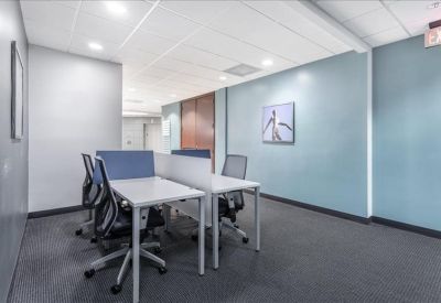 Office suite to rent in Miami