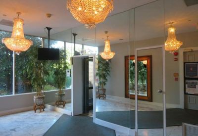 Offices at 1400 14th Street N