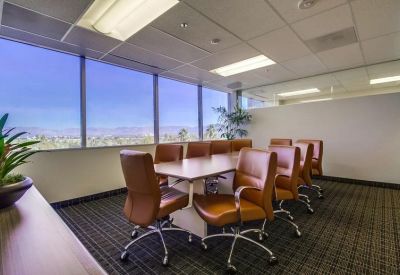 Executive offices to lease in Encino