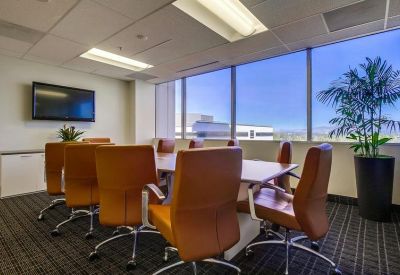 Offices at 15760 Ventura Boulevard, Wells Fargo Bank Building, Suite 700