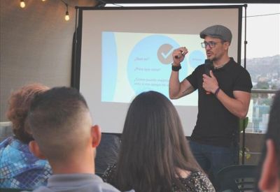 Serviced office centres to hire in Encino