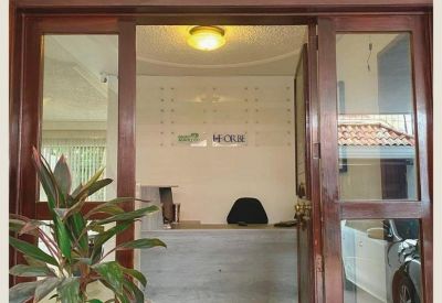 1668, Calle Labrador