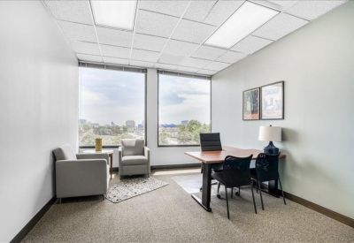 Executive office to lease in Schaumburg