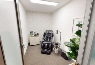 Executive offices to lease in Toronto