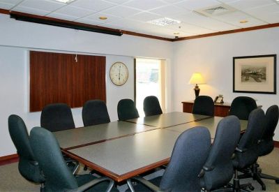 Office suites to let in Southfield