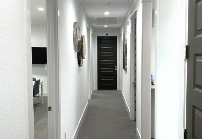 2681 MacArthur Blvd No.203