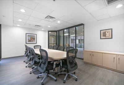 Serviced office centres to lease in Phoenix