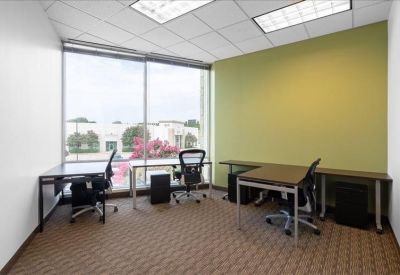 Executive suites in central Lewisville