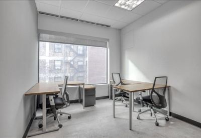 Exterior image of 5113 S Harper, Sutie 2C