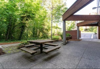 Interior of 5200 Meadows Road, Suite 150