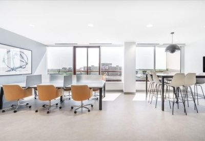 Interior of 5600 N River Road, Suite 800