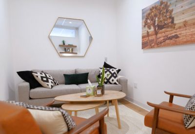 Exterior view of 5850 Canoga Avenue, Suite 400