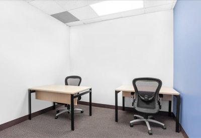 Office accomodation in Woodland Hills