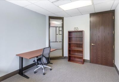 Exterior image of 651 Holiday Drive, Regus, Plaza 5 Suite 400