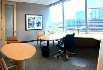 Serviced office centre to lease in Miami