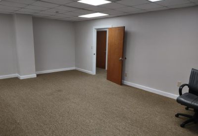 Office spaces to rent in Largo