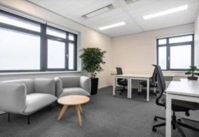 Serviced offices in central Toronto