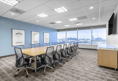 Exterior view of 2000 E Lamar Boulevard, Suite 600