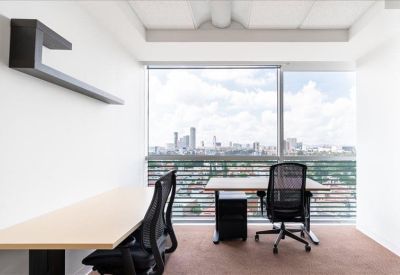 Office suite to lease in Puebla