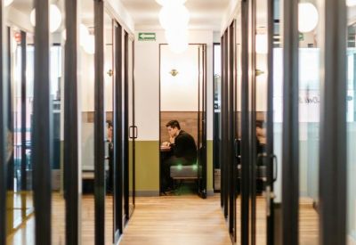 Offices at Varsovia, Varsovia 36 Col