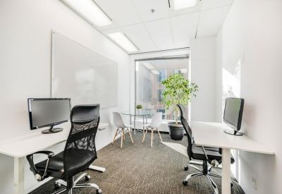 Serviced office centres to let in Toronto