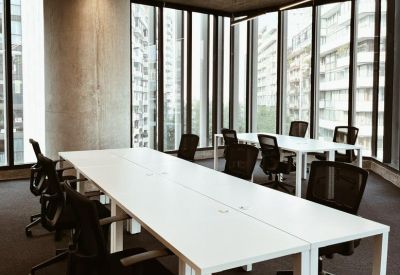 Offices at Periférico Boulevard Manuel Avila Camacho 201, Polanco