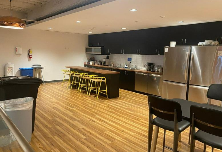 740 15th Street North West, Washington DC, District of Columbia