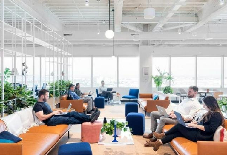 Offices at 222 Pacific Coast Highway