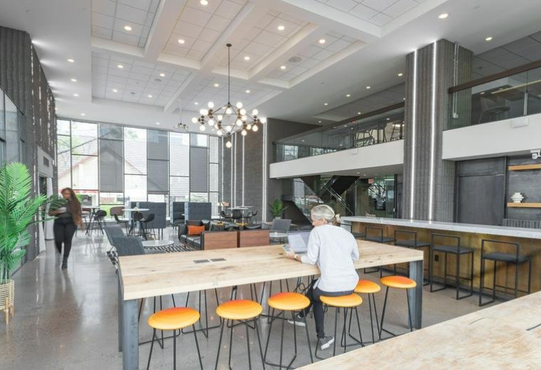 2828 North Central Avenue executive offices