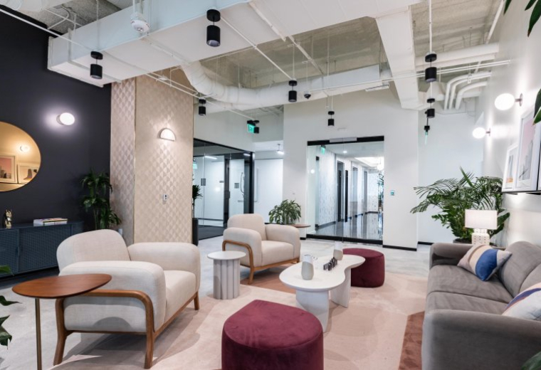 Exterior image of 1111 Brickell Avenue, 10th Floor