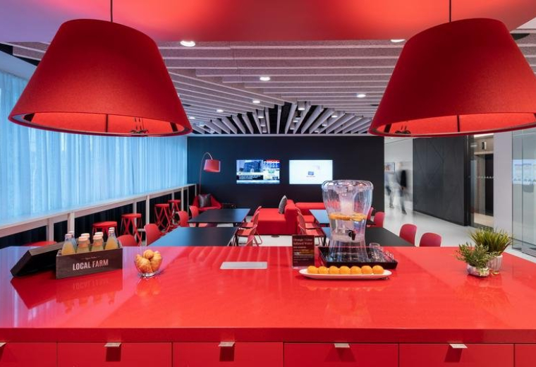 Exterior image of 120 Adelaide Street West, Suite 2500